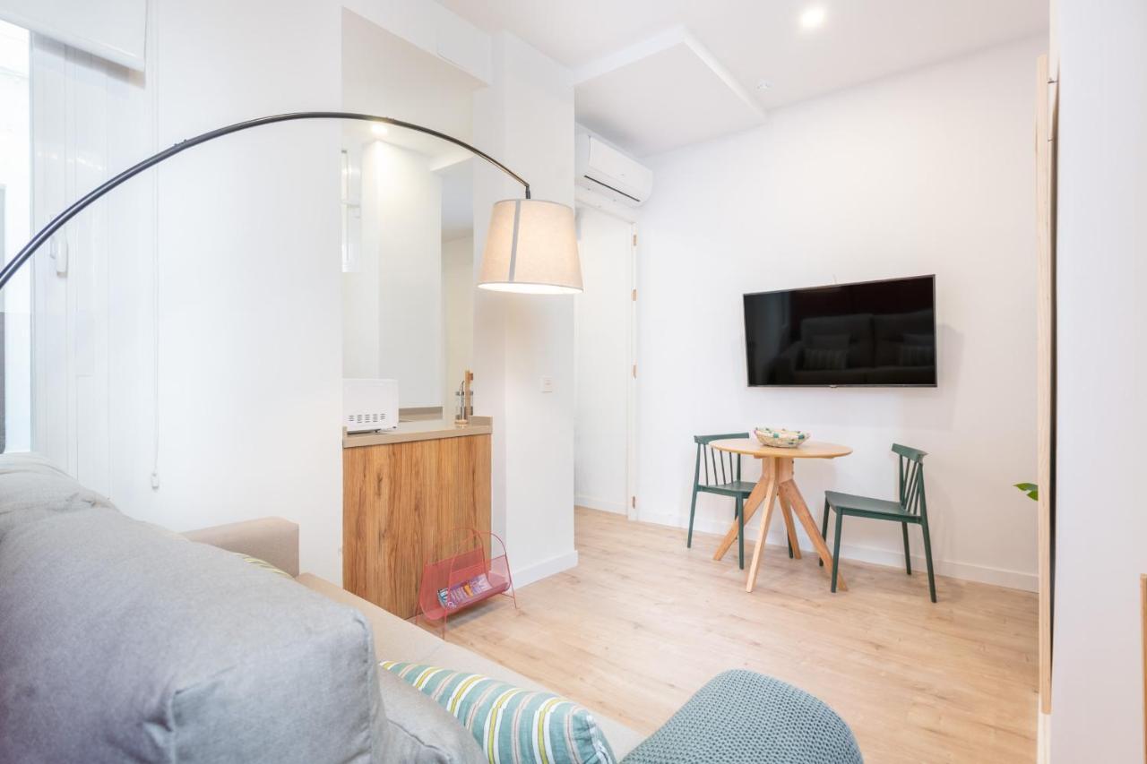 Apartamentos Luna Suites Palacio Dorita กรานาดา ภายนอก รูปภาพ