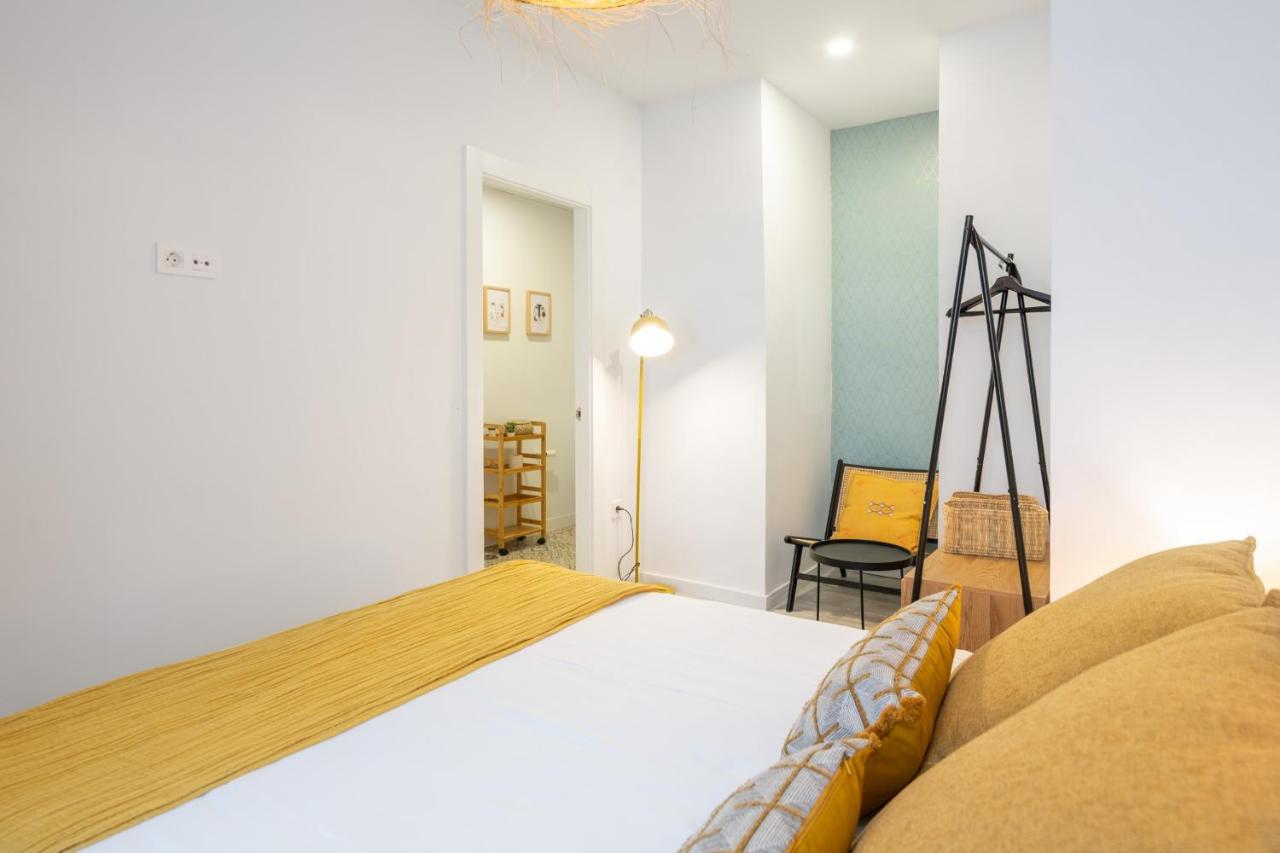 Apartamentos Luna Suites Palacio Dorita กรานาดา ภายนอก รูปภาพ