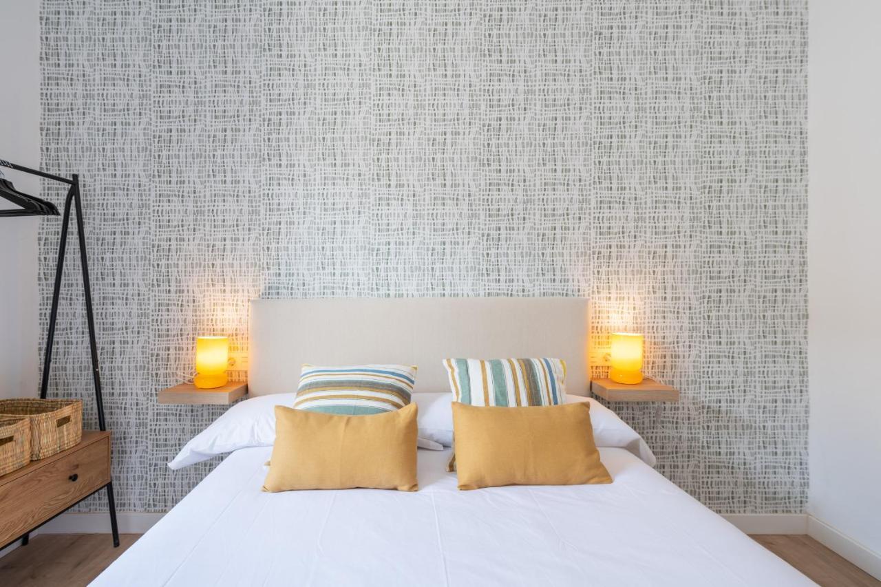 Apartamentos Luna Suites Palacio Dorita กรานาดา ภายนอก รูปภาพ